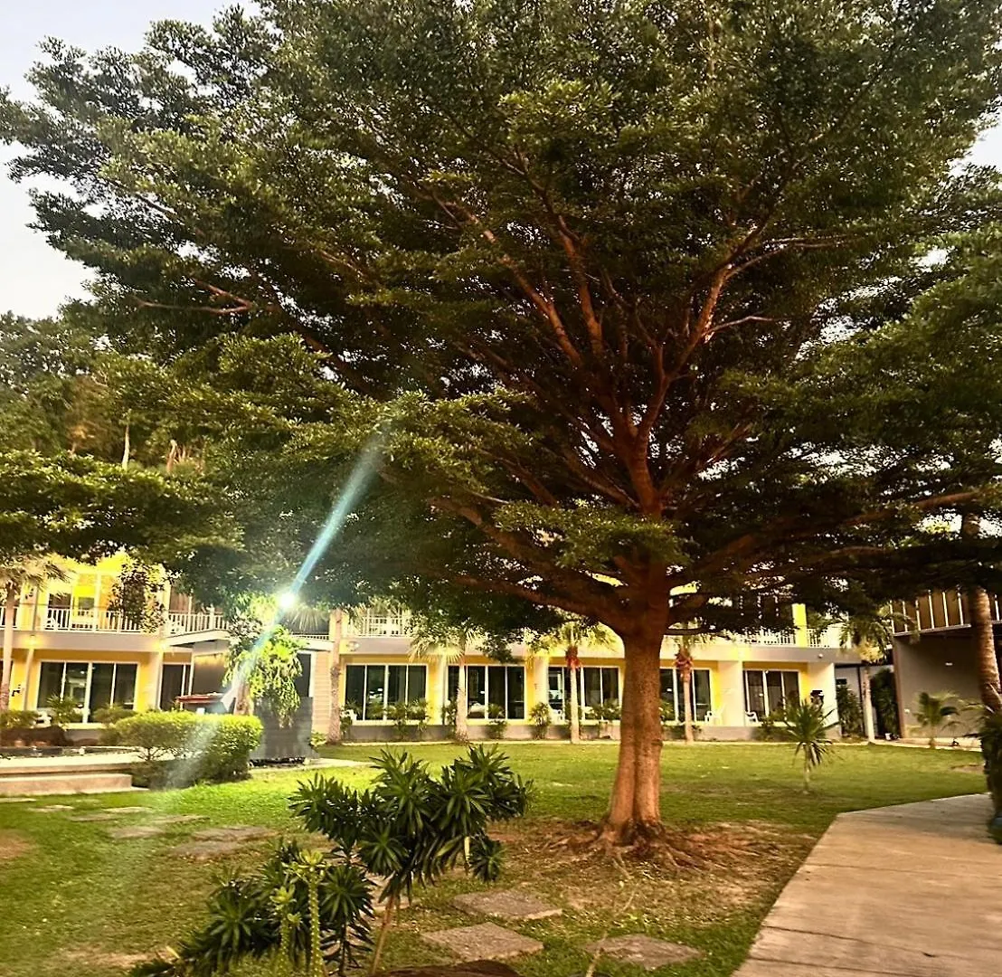 Gypsy Sea View Resort- Phi Phi Island קו פי פי